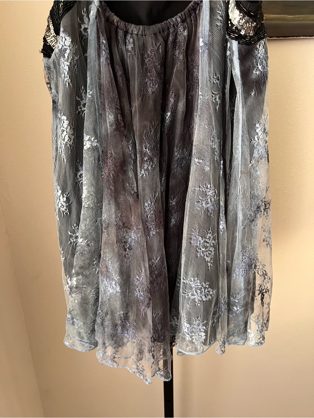 Ecoté urban outfitters Black Sequin Bodice Floral Mesh Slip Dress - Picture 7 of 8